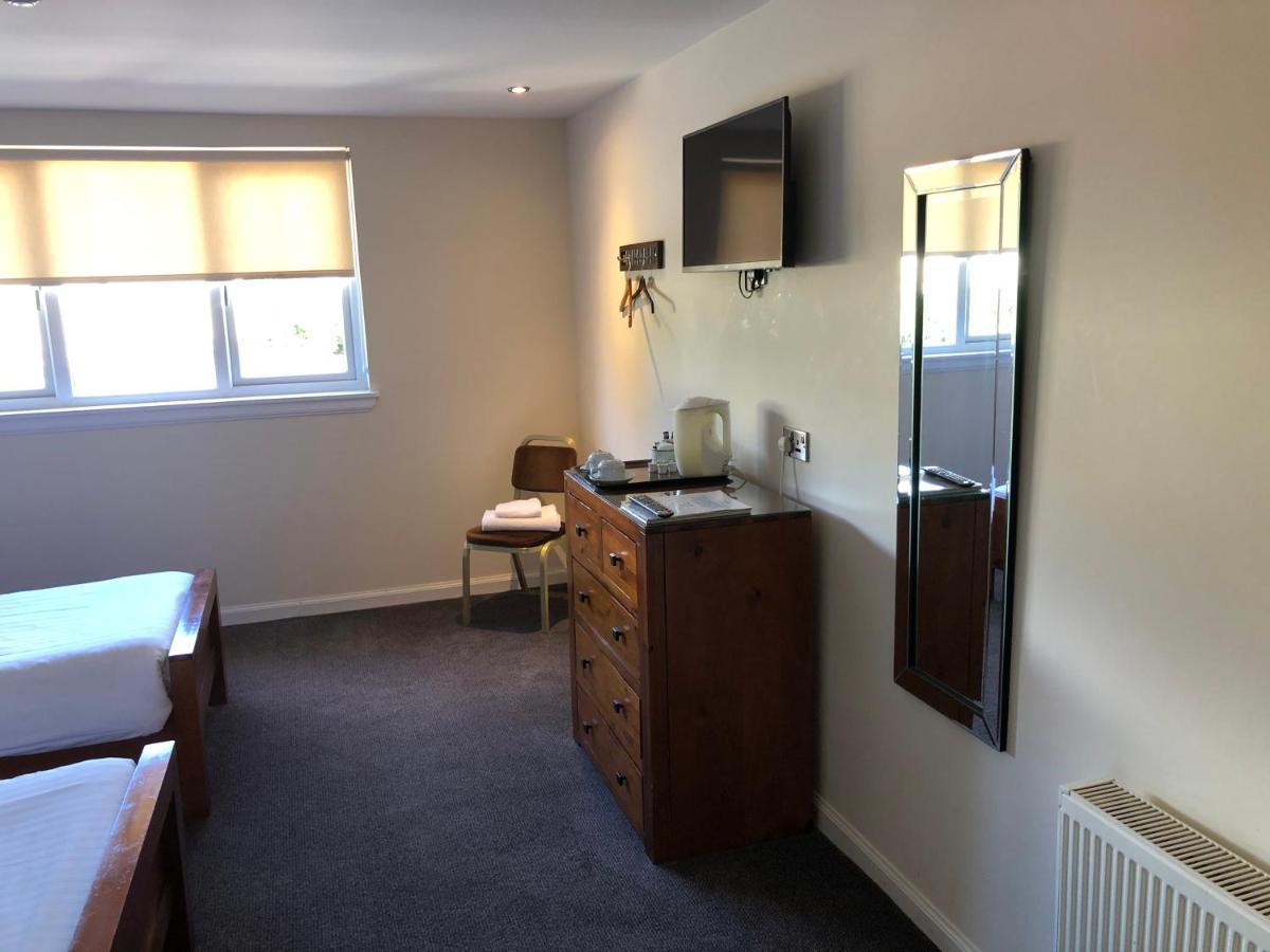 Oyo Douglas Hotel Kilmarnock Bagian luar foto