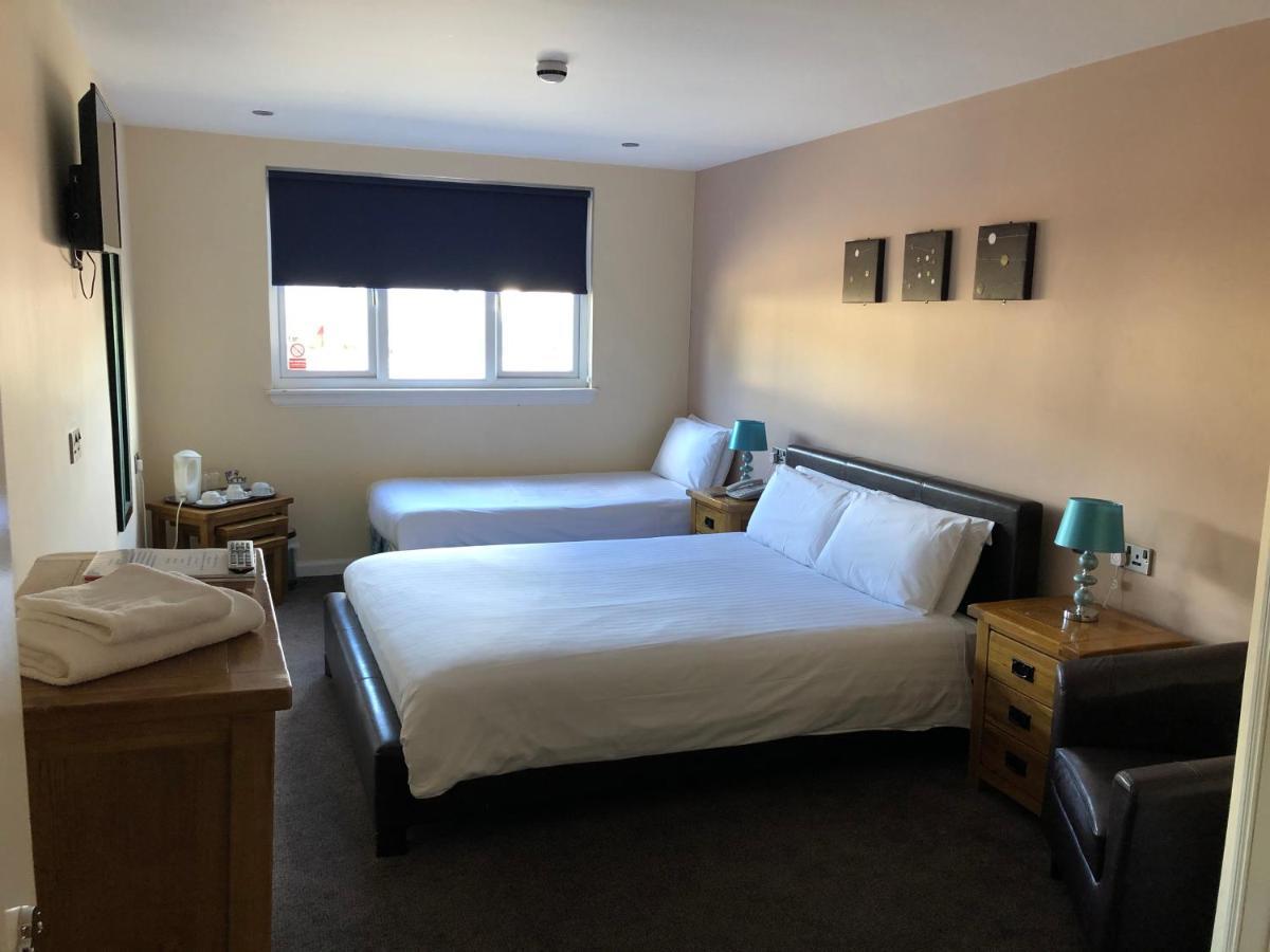 Oyo Douglas Hotel Kilmarnock Bagian luar foto