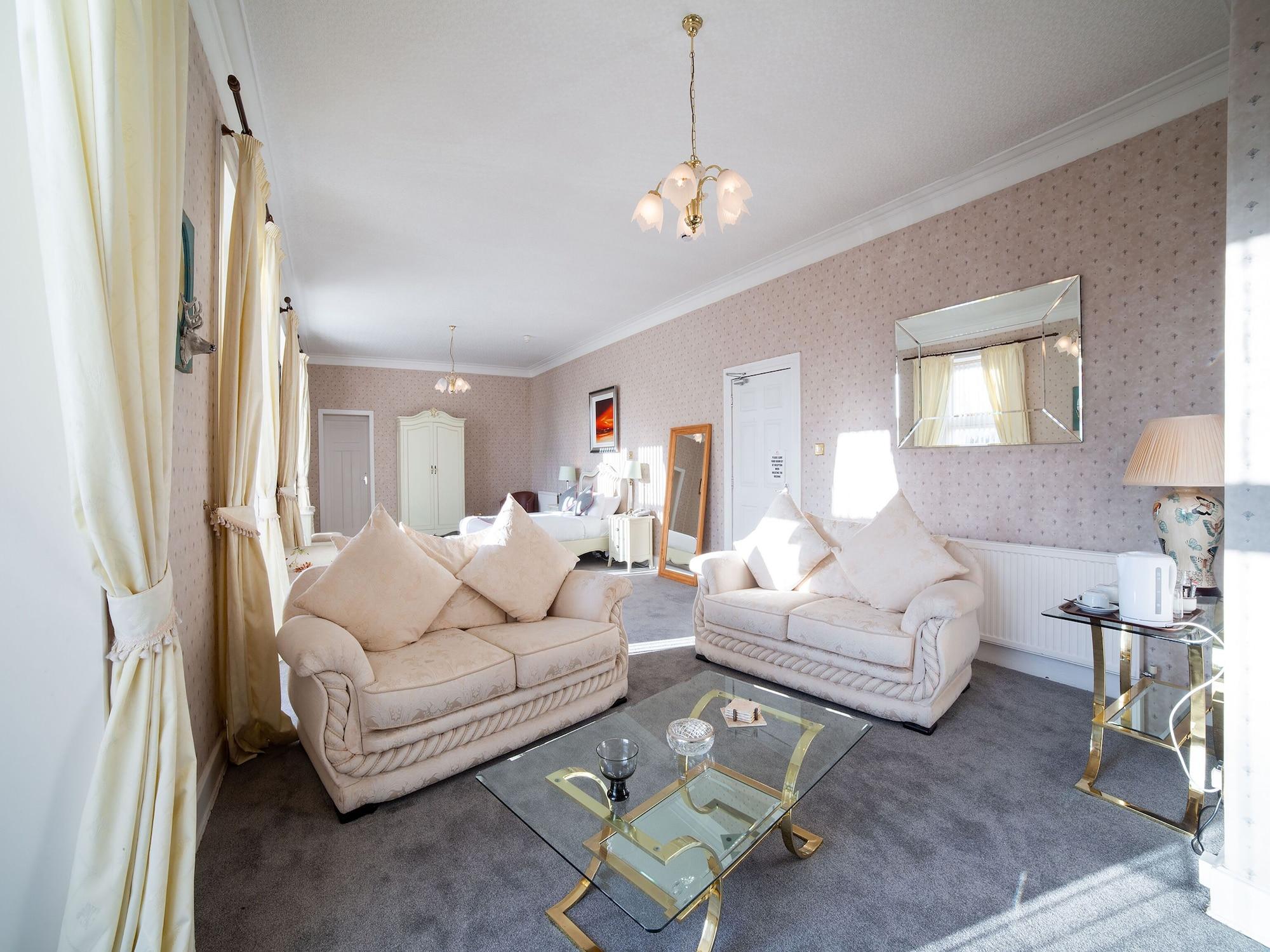 Oyo Douglas Hotel Kilmarnock Bagian luar foto