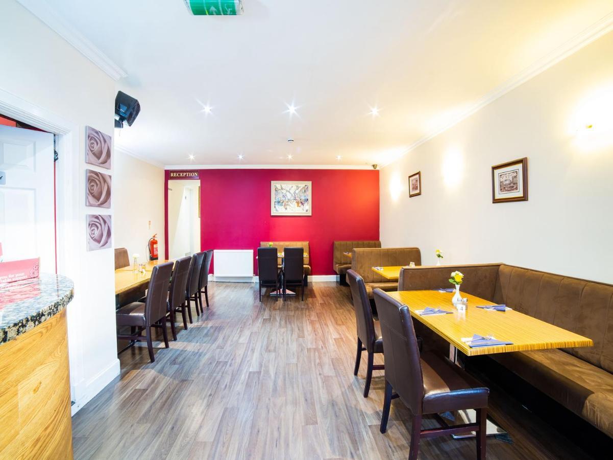 Oyo Douglas Hotel Kilmarnock Bagian luar foto